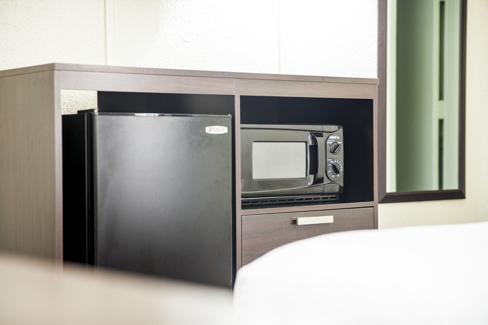Mini-Refrigerator