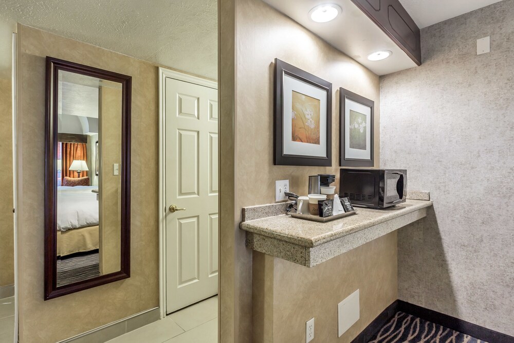In-Room Kitchenette