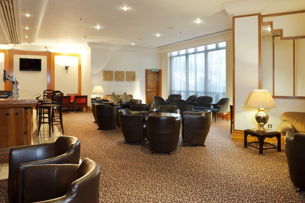 Hotel Bar