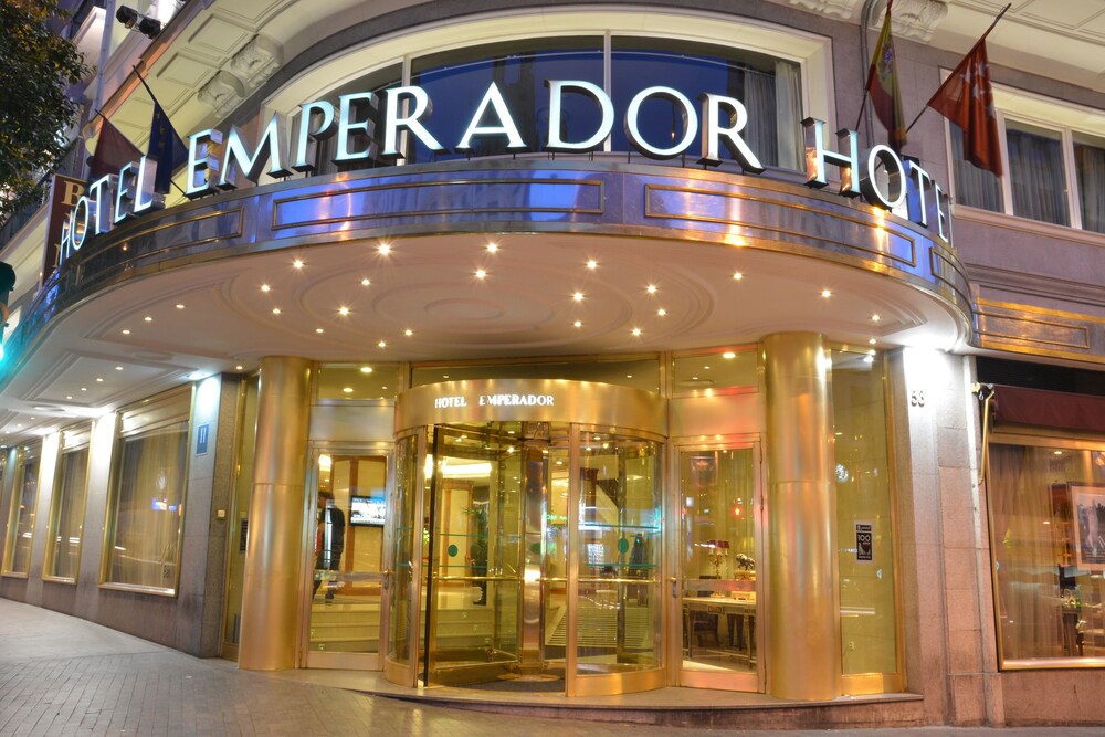 Entrada al hotel