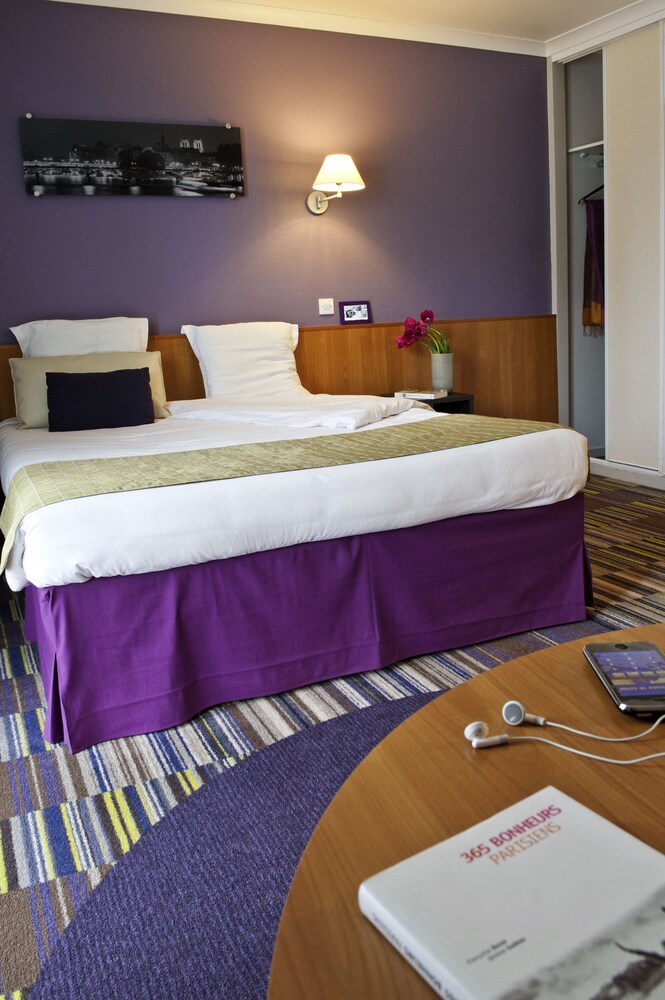 Apartment 2 Bedrooms 4 persons1 double bed or 2 twin beds 1 single sofa bed 1 single pullout - Guestroom