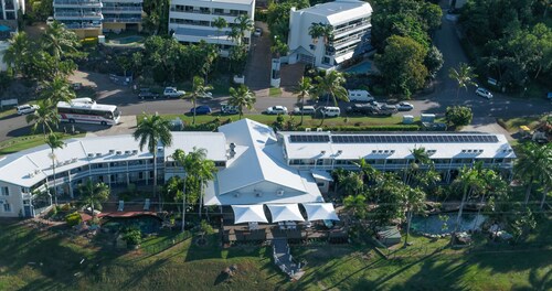 Colonial Palms Motor Inn