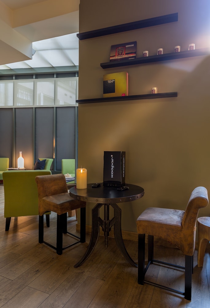Executive Lounge