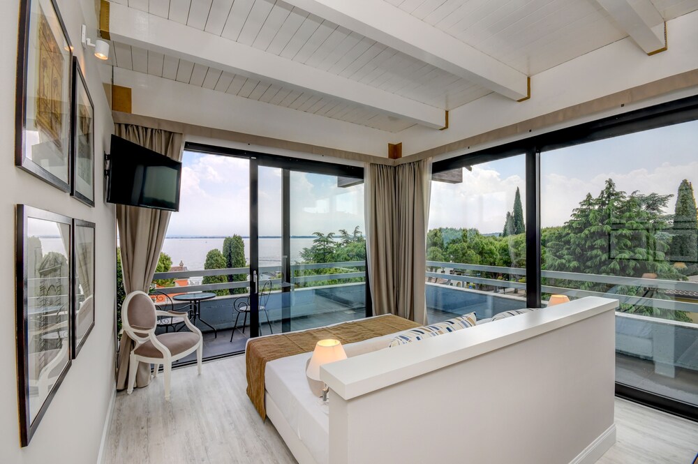 Guestroom View