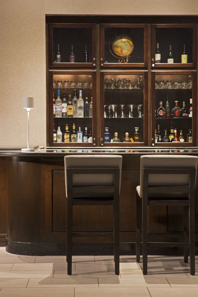 Executive Lounge