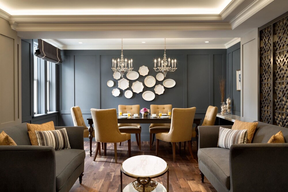 Executive Lounge