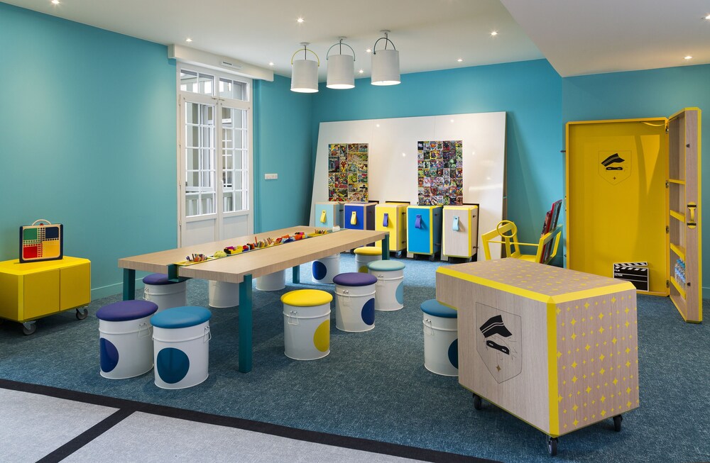 Childrens Play Area - Indoor