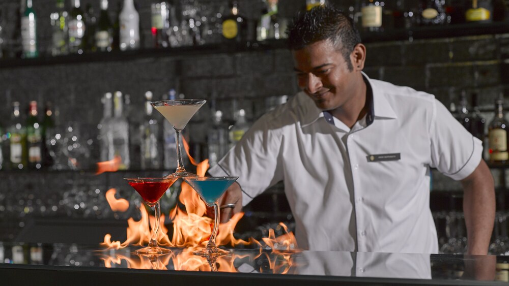 Hotel Bar