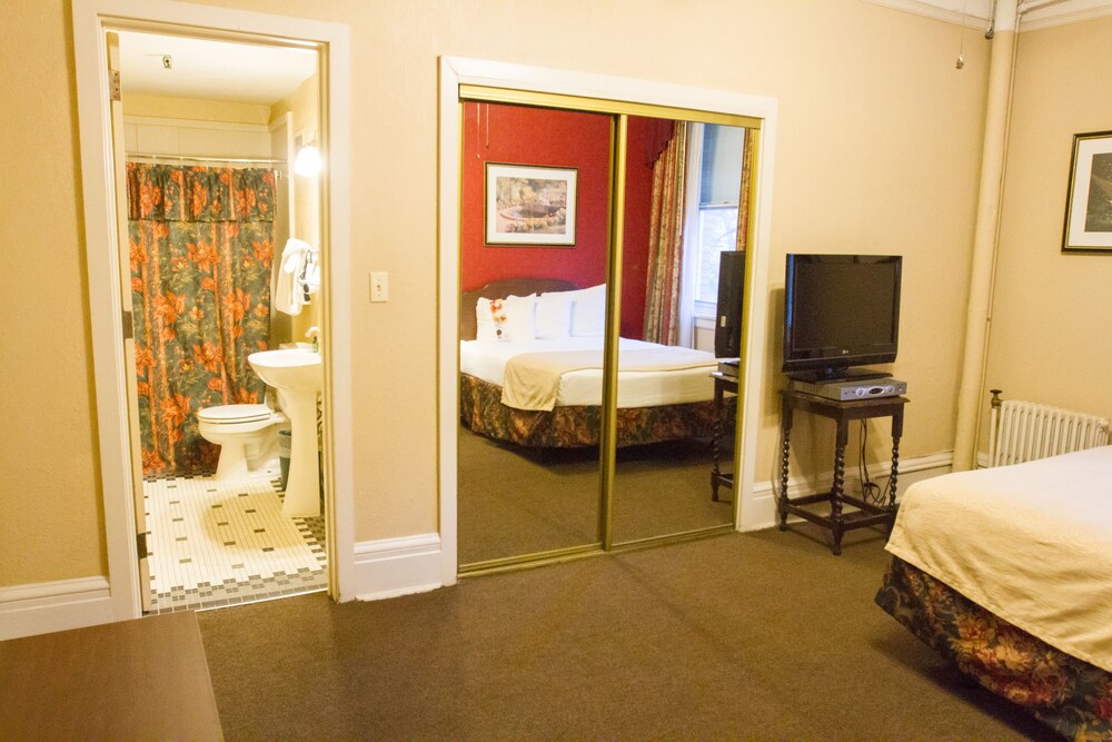Guestroom
