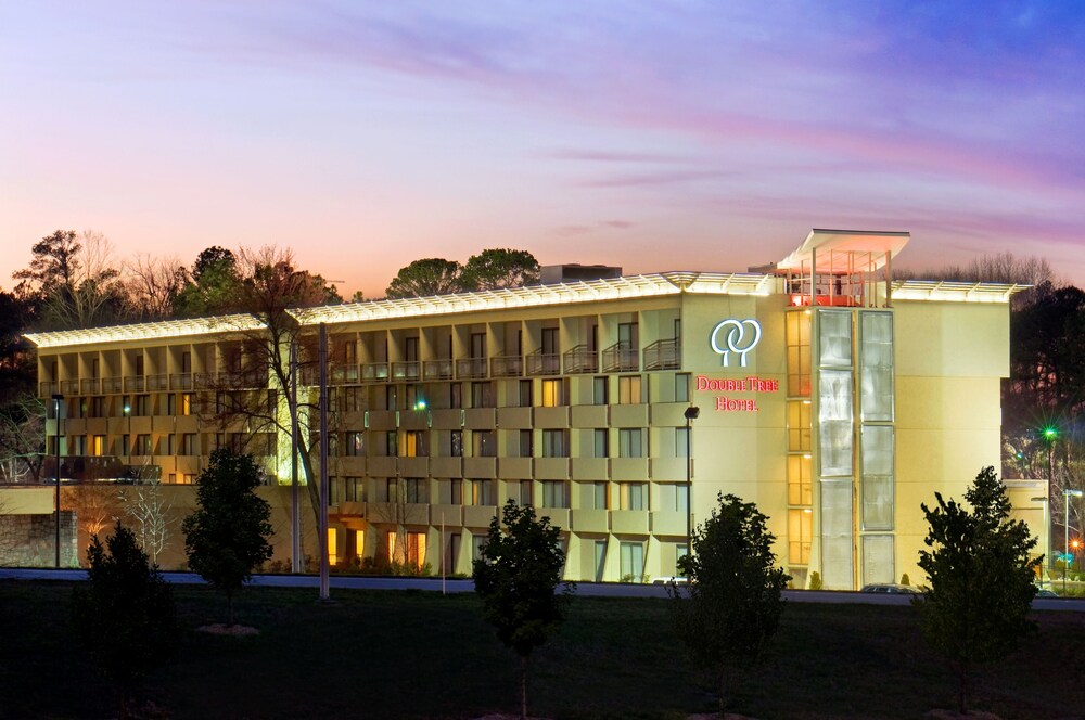 Hotel Front - Evening/Night