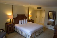 Deluxe Room, 1 King Bed