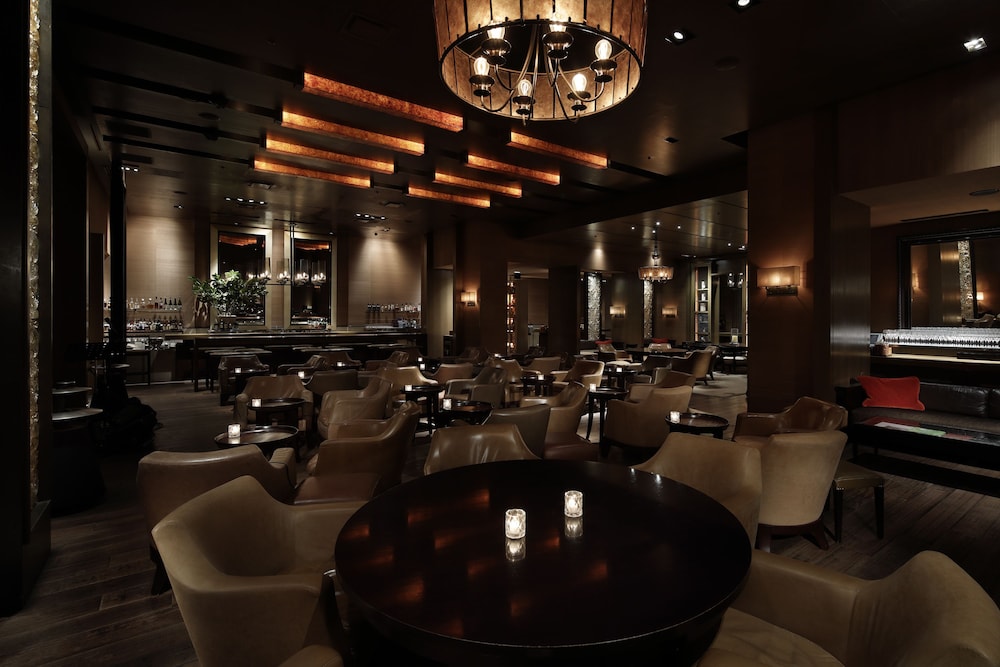 Bar-salon de l'hôtel