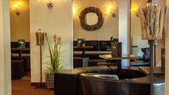 Hotel Lounge