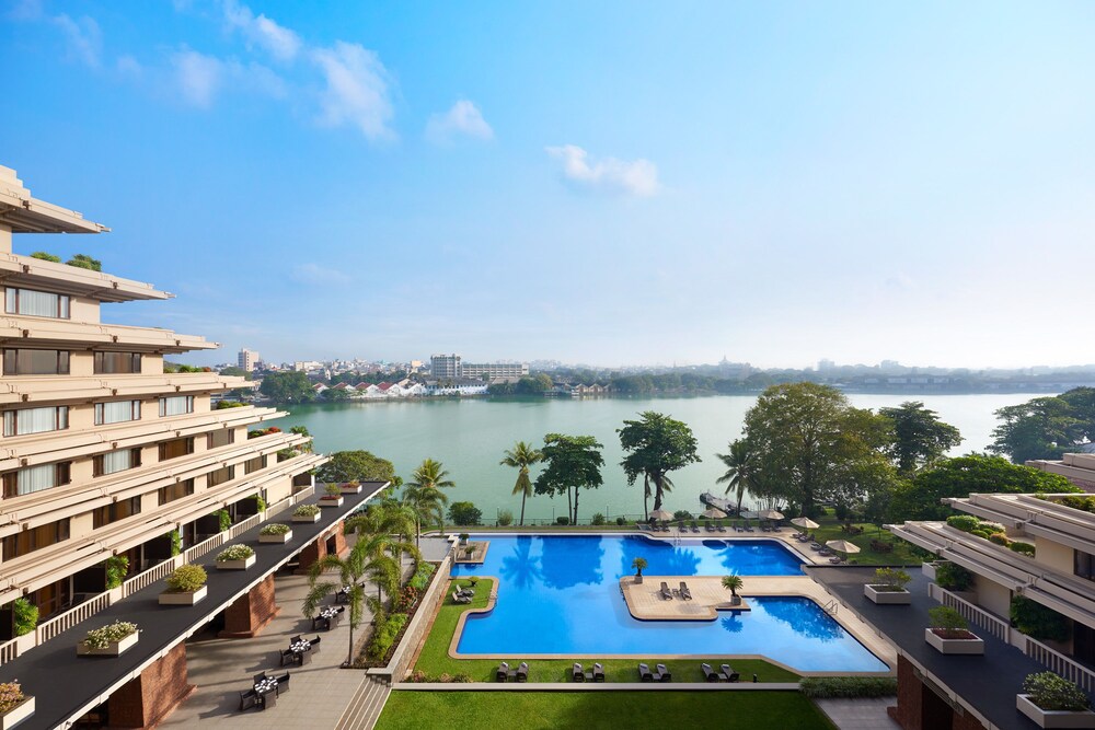 Lake View
