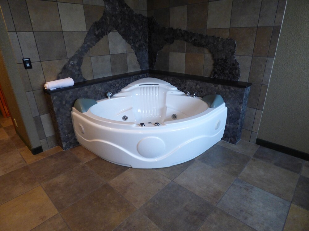 Jetted Tub
