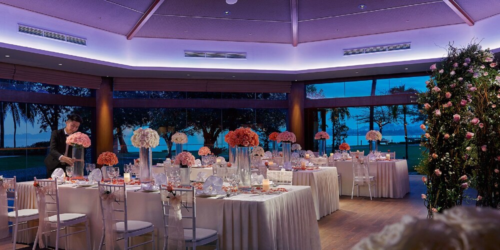 Indoor wedding, Shangri-La Tanjung Aru, Kota Kinabalu