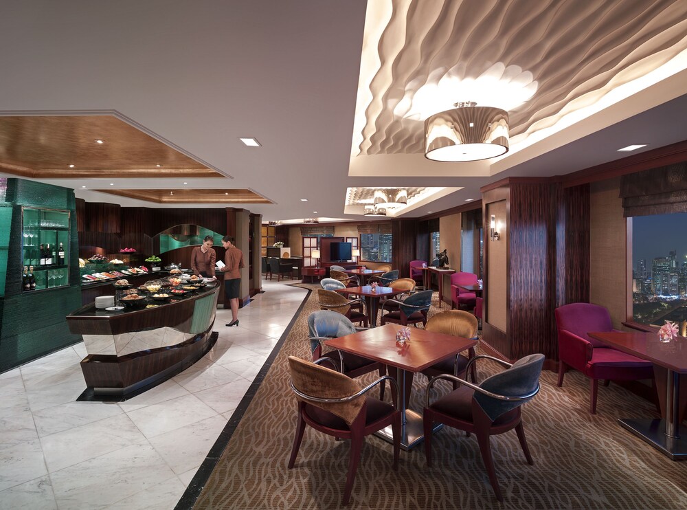 Executive Lounge
