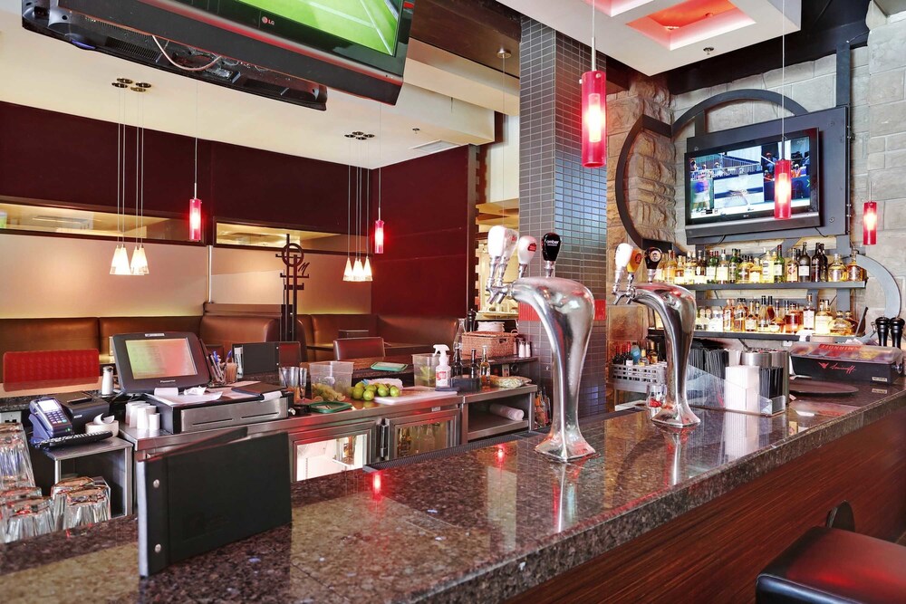 Hotel Bar