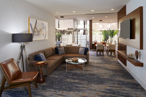 Courtyard by Marriott Los Angeles LAX/Century Boulevard