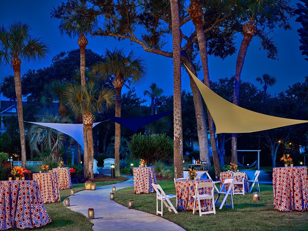 Outdoor Banquet Area