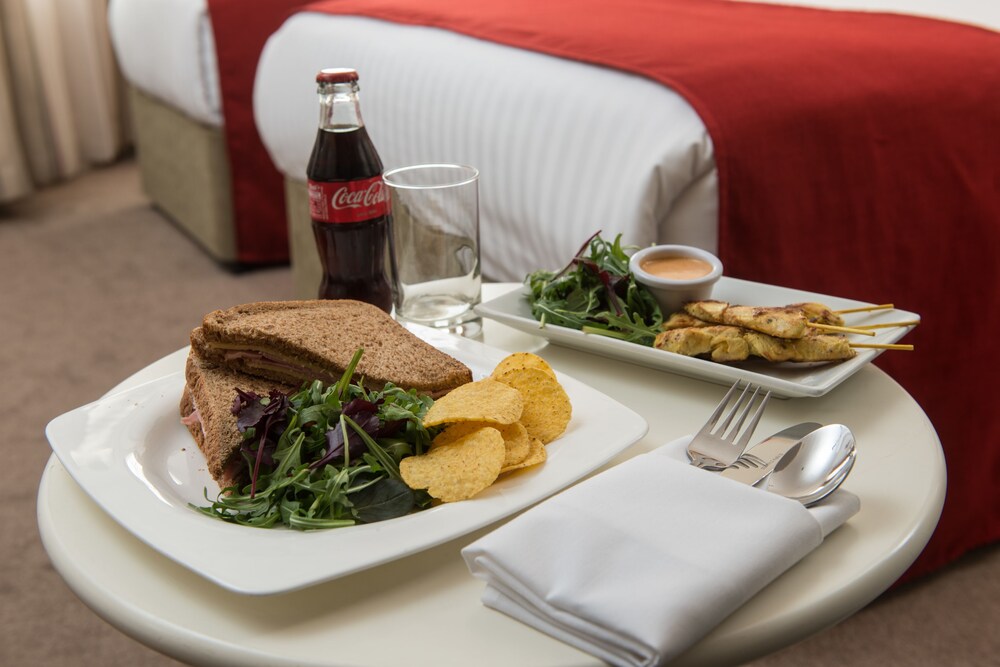 Room Service - Dining