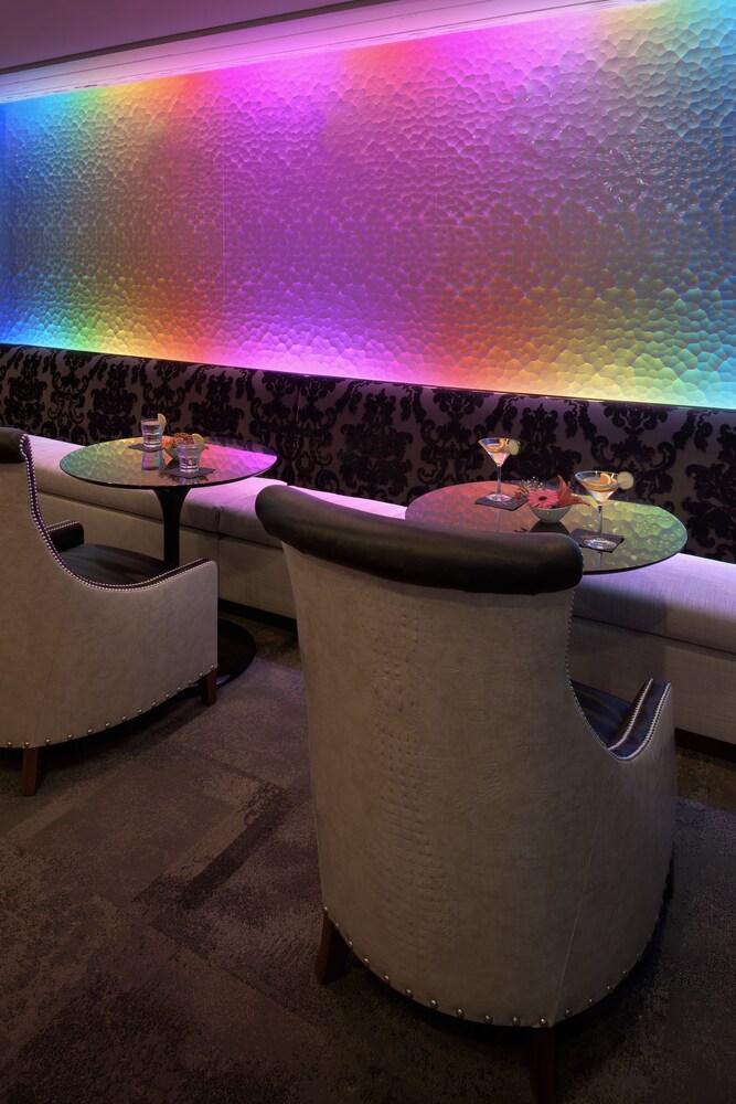 Hotel Lounge