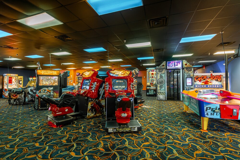 Arcade, CoCo Key Hotel and Water Resort 