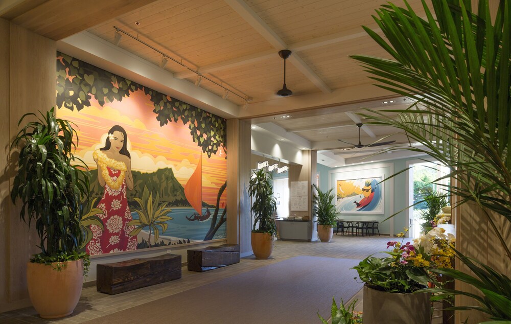 Lobby lounge, Queen Kapiolani Hotel