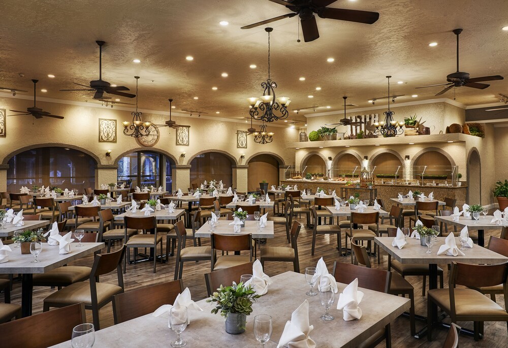 Breakfast area, The Scottsdale Plaza Resort & Villas