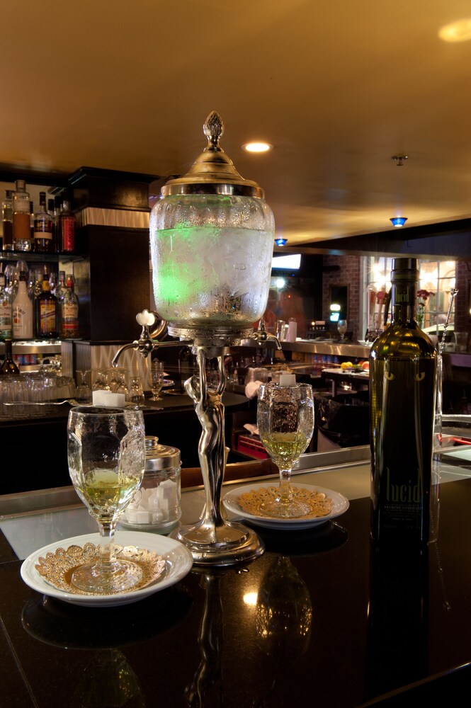 Hotel Bar