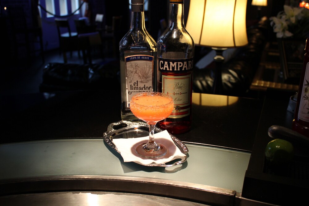 Hotel Bar