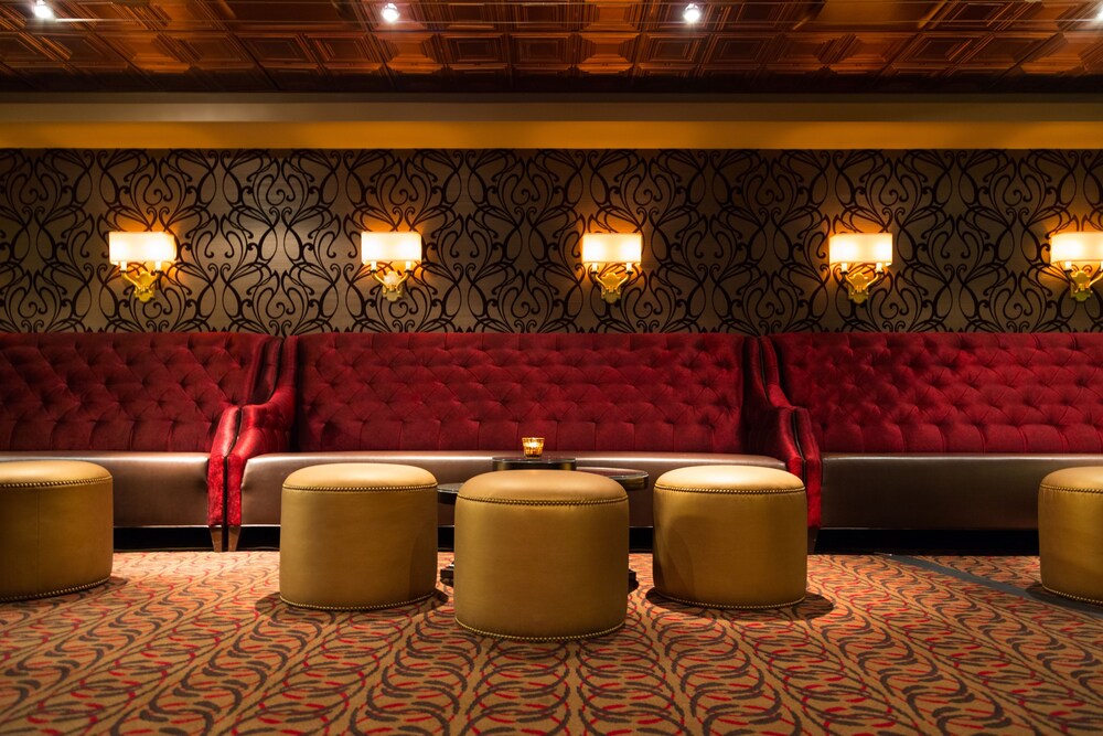 Hotel Bar