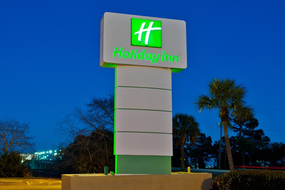 Hotel Front - Evening/Night
