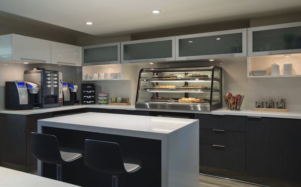 Executive Lounge