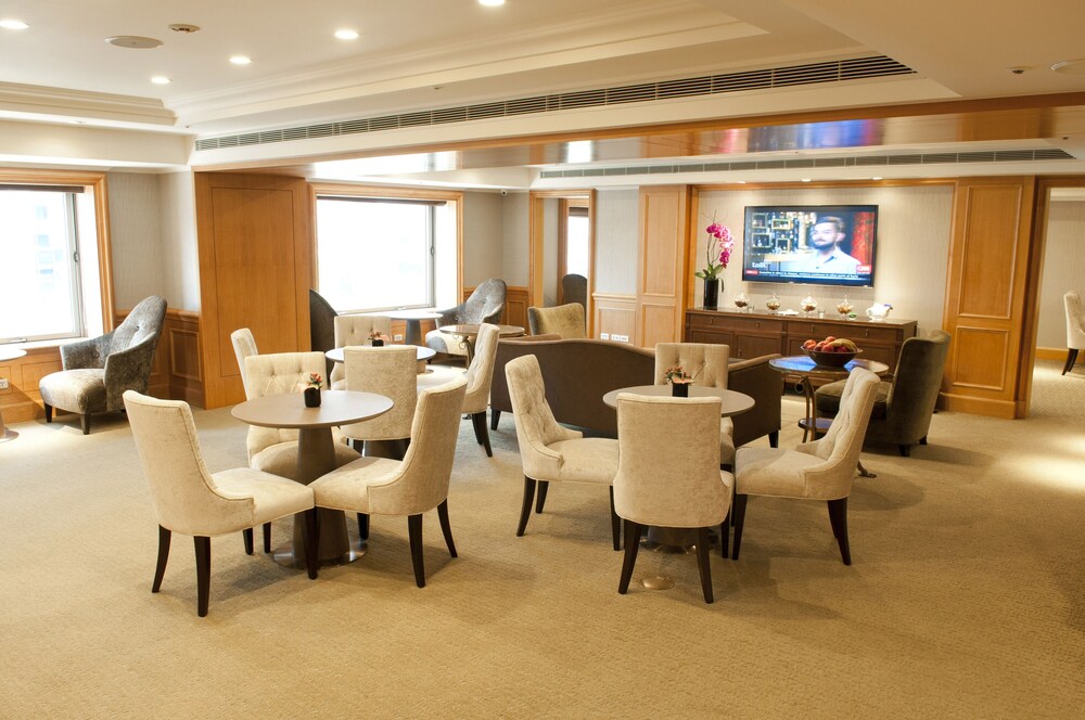 Executive Lounge