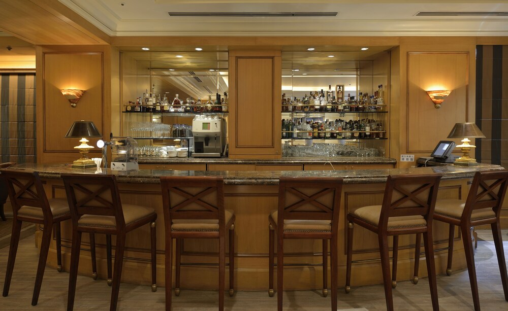 Hotel Lounge