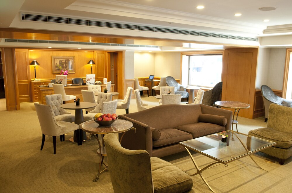 Executive Lounge
