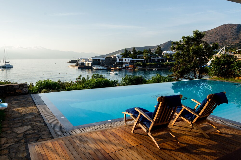 Infinity Pool