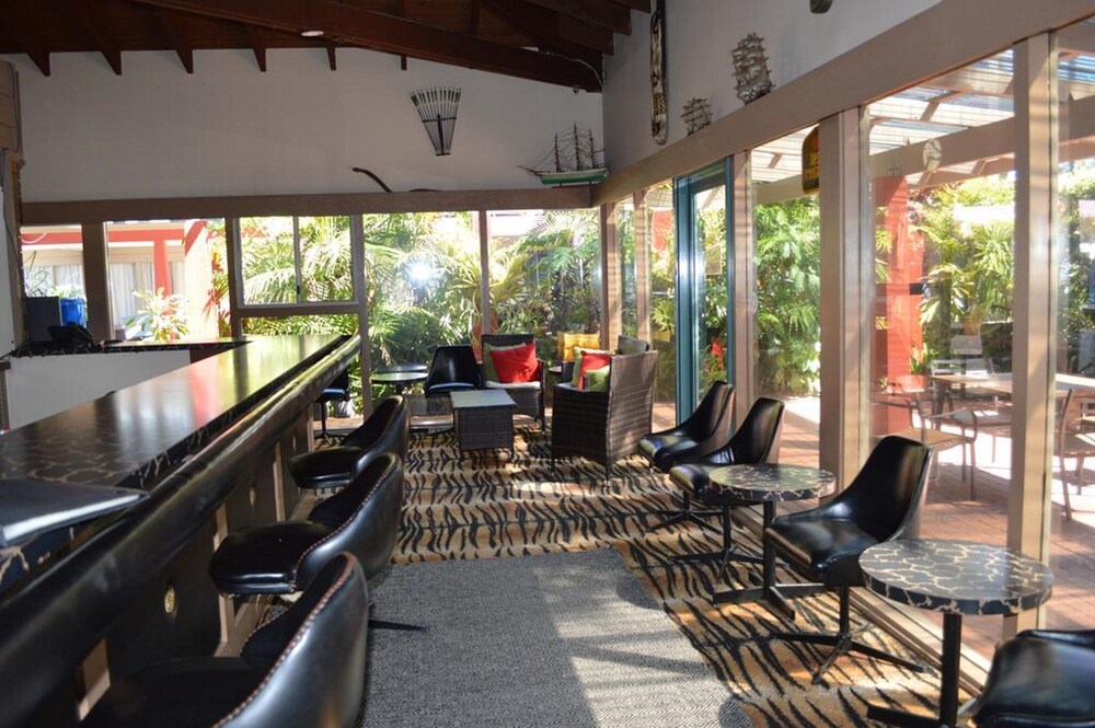 Hotel Bar
