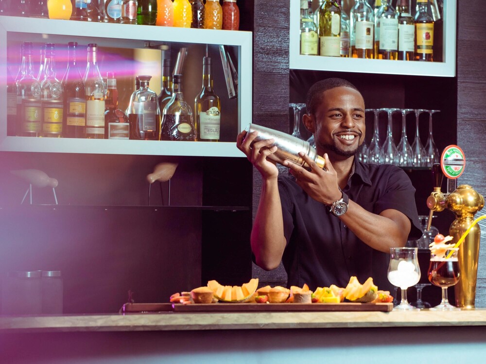 Hotel Bar