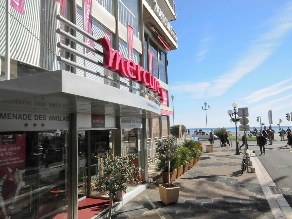 Hotel Front