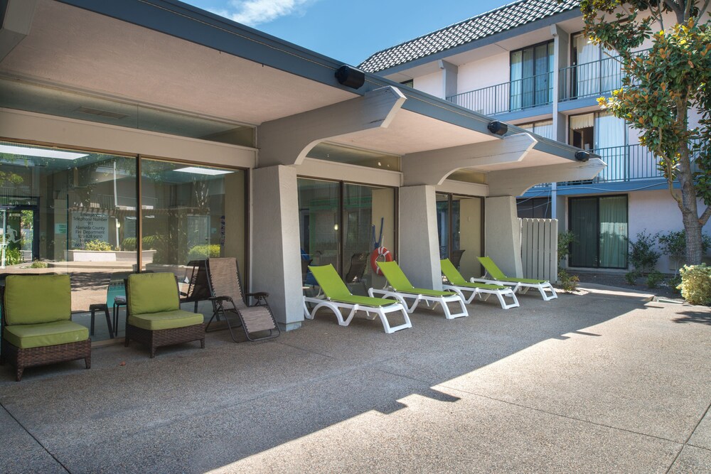 Sundeck