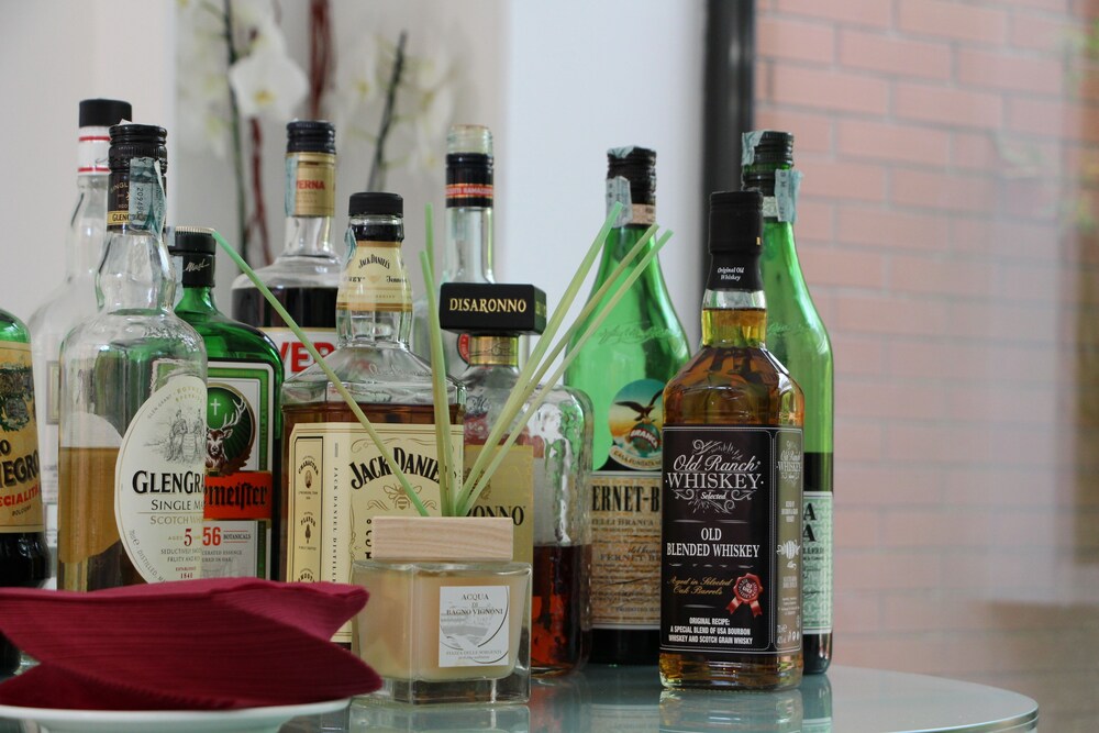 Hotel Bar