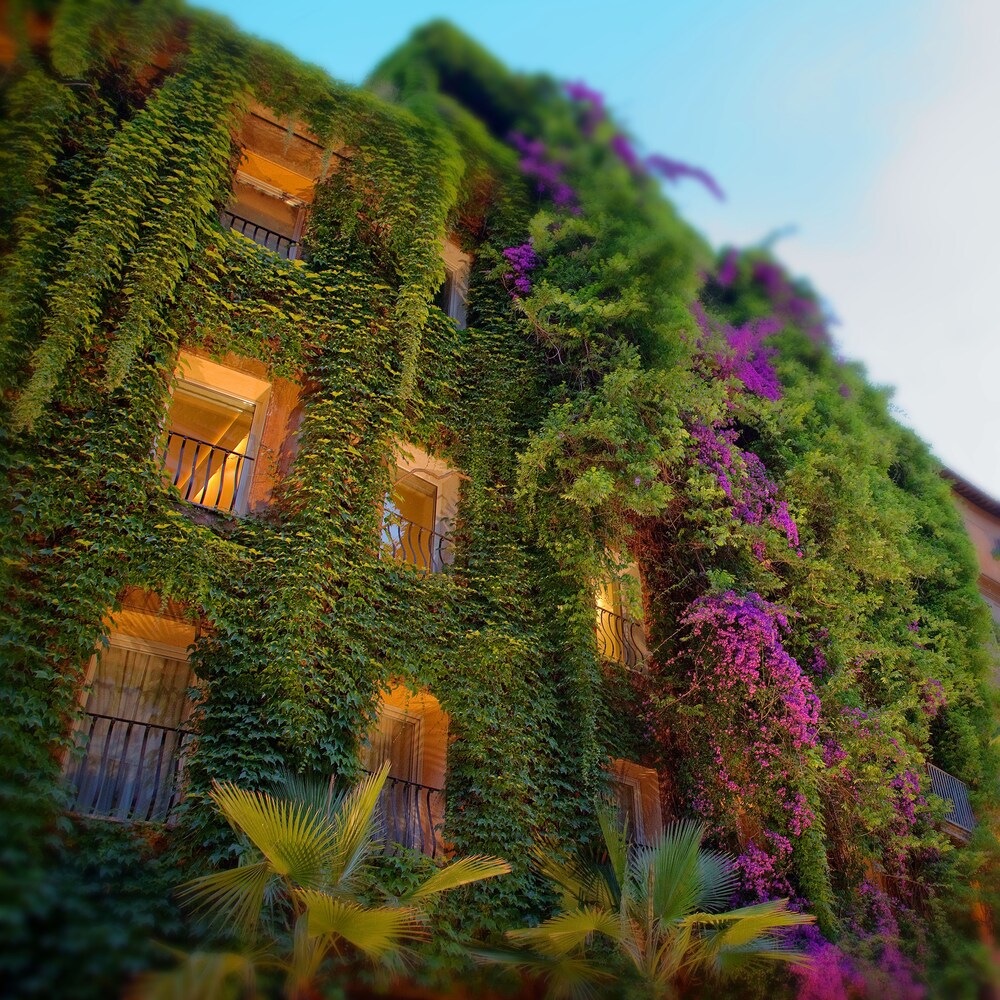 Hotel Front
