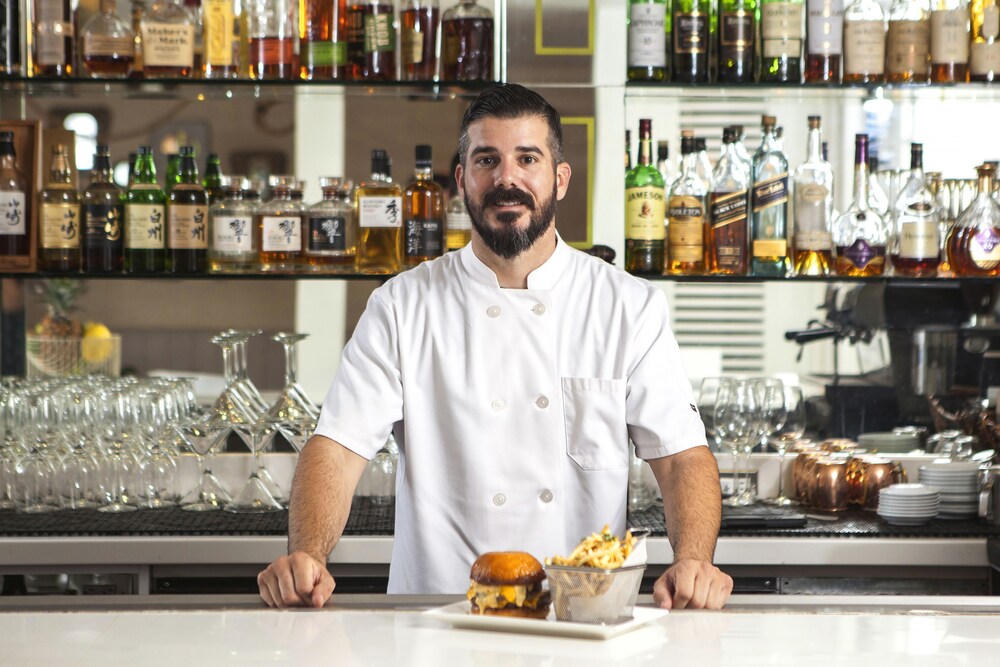 Hotel Bar