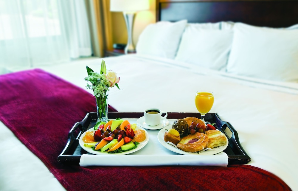 Room Service - Dining