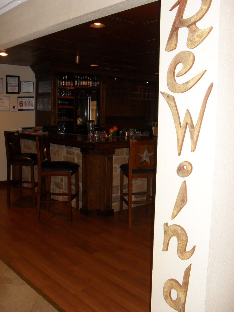 Hotel Bar