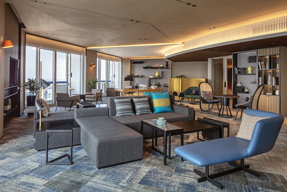 Executive Lounge