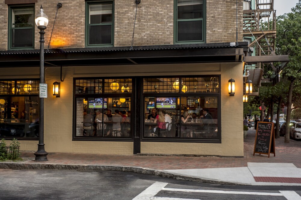 Sports Bar
