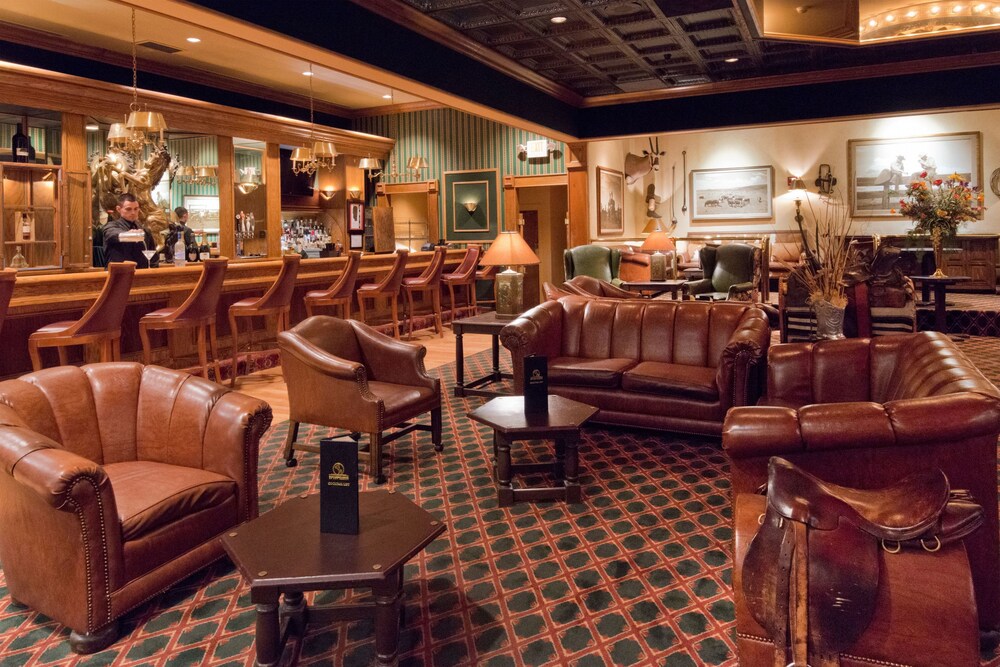 Hotel Bar